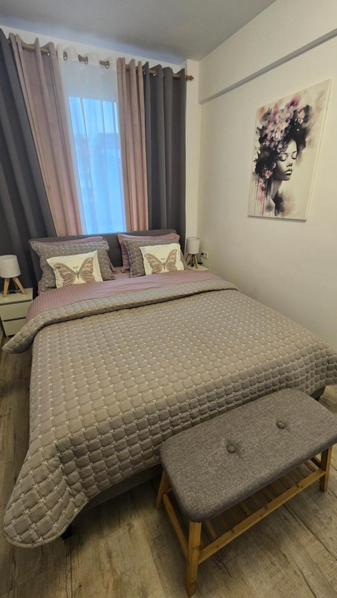 Central View Apartment 데바 외부 사진