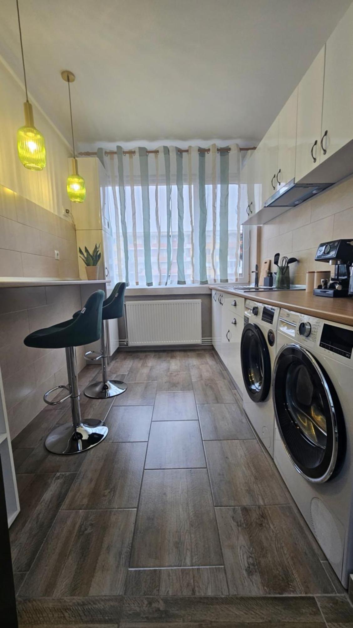 Central View Apartment 데바 외부 사진